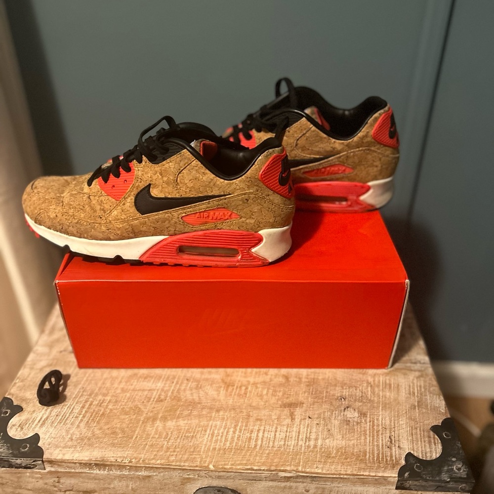 Nike Air Max 90 Cork Sneakers Size 10